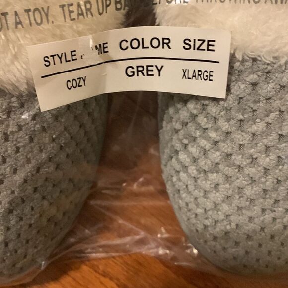 Nest house slippers Size 11-12 RUN SMALL (more like size 9) - Picture 3 of 7